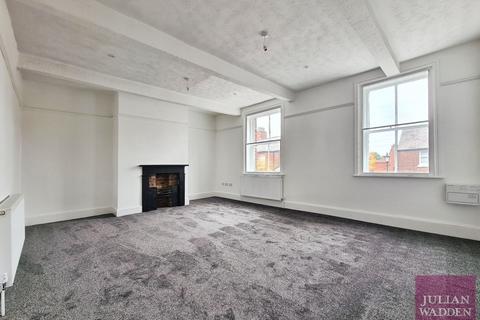 4 bedroom flat to rent, Fairfield Square, Droylsden, Greater Manchester, M43