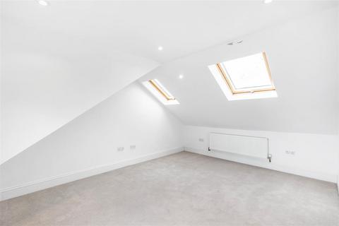 undefined, Hampton Road, Twickenham, TW2