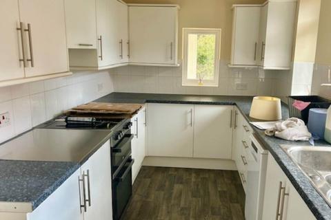 3 bedroom detached bungalow to rent, Raystede, The Broyle, Lewes
