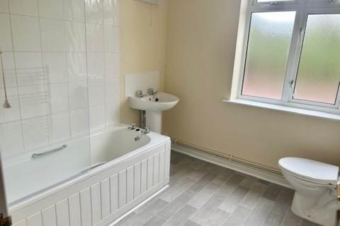 3 bedroom detached bungalow to rent, Raystede, The Broyle, Lewes