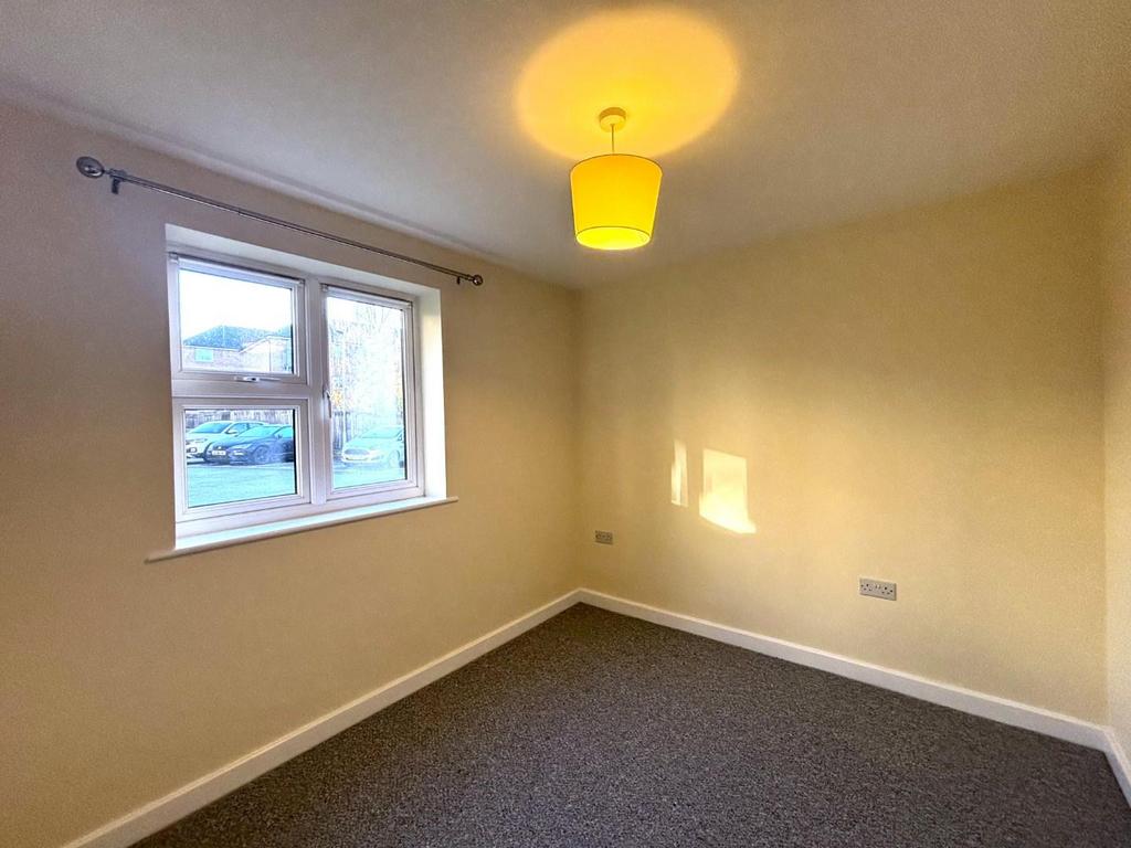 Bedroom 21.jpeg
