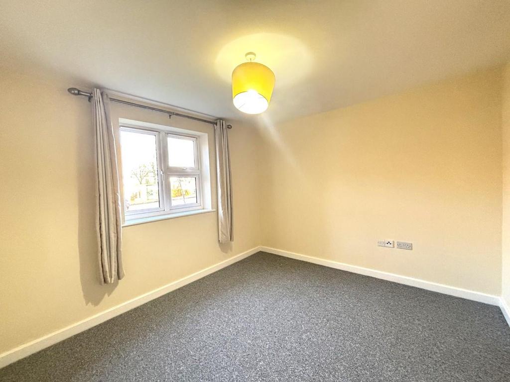 Bedroom 1.jpeg