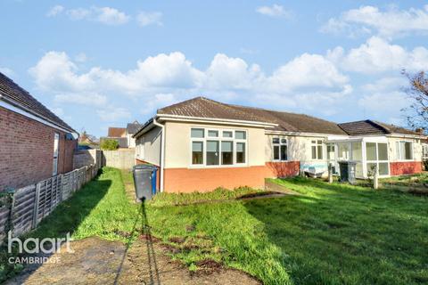 3 bedroom semi-detached bungalow to rent, Walden Way, Cambridge