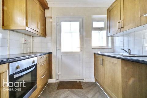 3 bedroom semi-detached bungalow to rent, Walden Way, Cambridge
