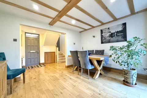 undefined, Wasperton CV35