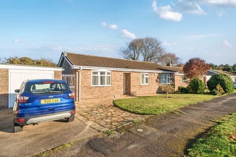 3 bedroom semi-detached bungalow for sale, Mercia Drive, Ancaster, Grantham, Lincolnshire, NG32