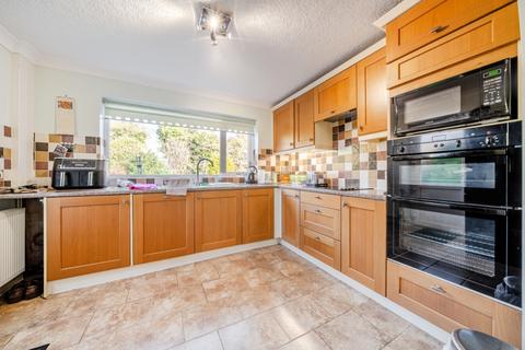 3 bedroom semi-detached bungalow for sale, Mercia Drive, Ancaster, Grantham, Lincolnshire, NG32