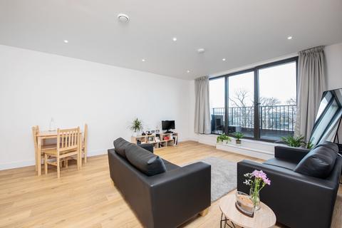 undefined, Farnborough Road, Farnborough, GU14