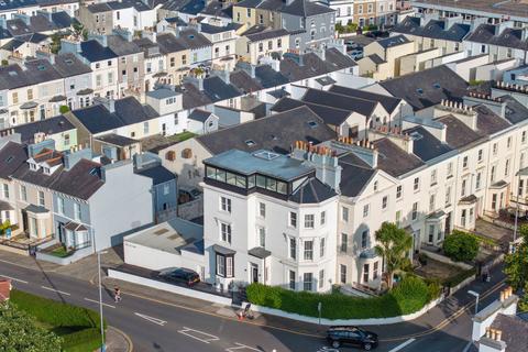 4 bedroom end of terrace house for sale, Douglas IM2