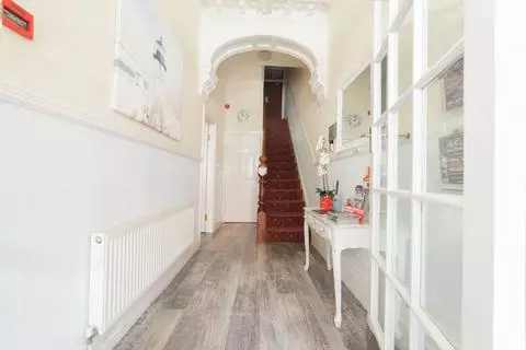 19 bedroom house of multiple occupation for sale - Bild 6