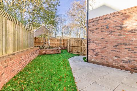 4 bedroom detached house for sale, Kingsbridge Way, Kentford CB8