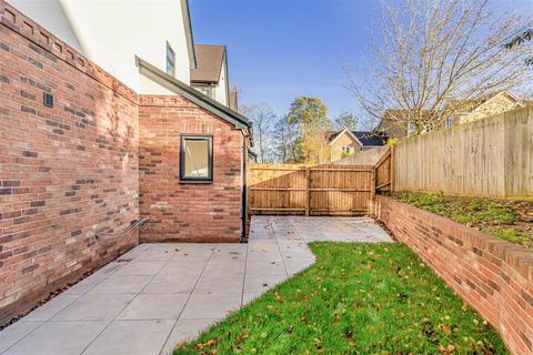 4 bedroom detached house for sale, Kingsbridge Way, Kentford CB8