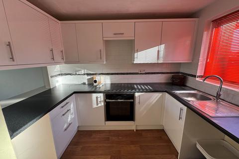 undefined, Dowell Close, Taunton TA2