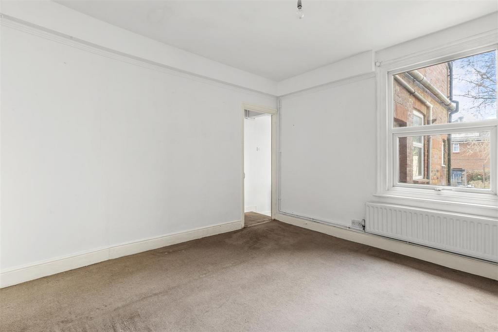 153 Hughenden Rd, HP13 5 PN-9.jpg