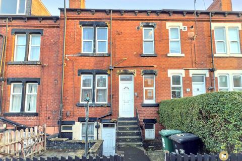 2 bedroom terraced house to rent, Fairford Terrace, Leeds LS11
