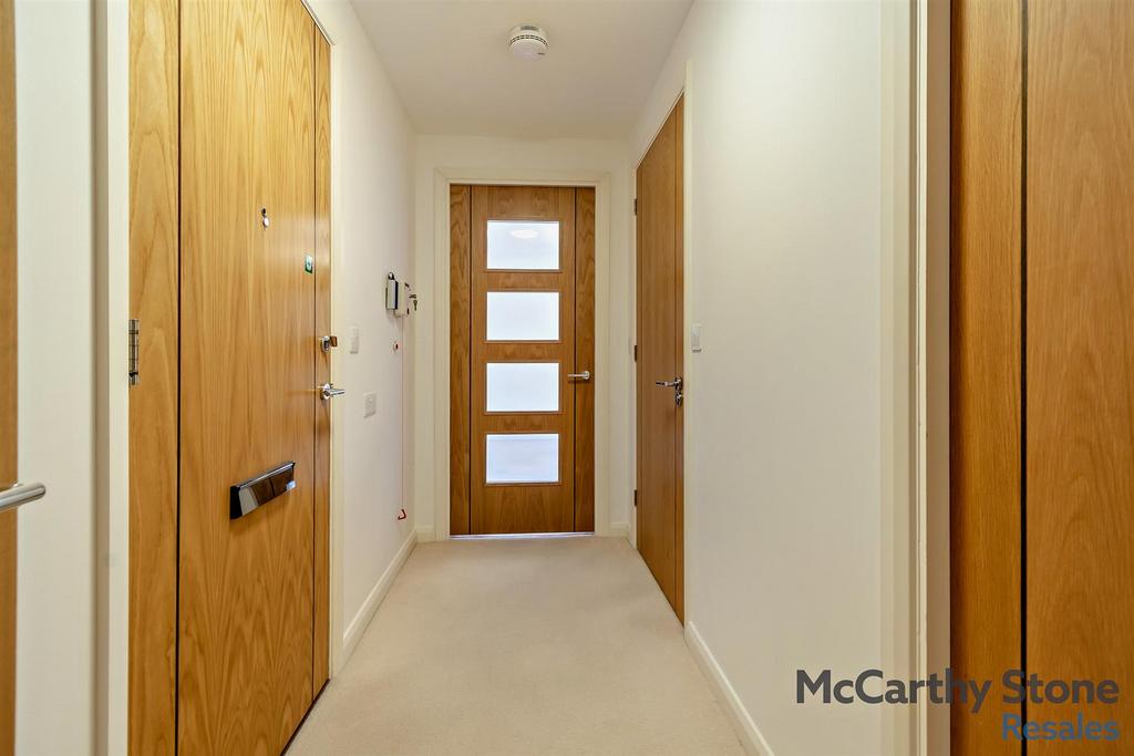 8671253-interior10-800.jpg