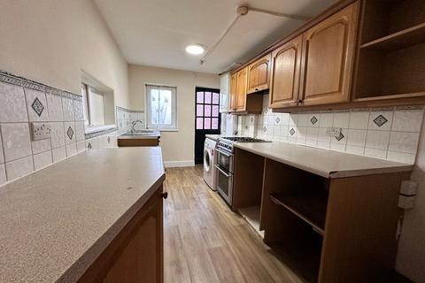 3 bedroom terraced house to rent, Malvern Drive, Ilford IG3