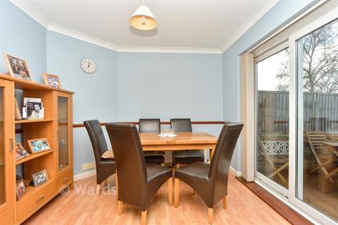 undefined, Fairfield Terrace, Ashford TN26