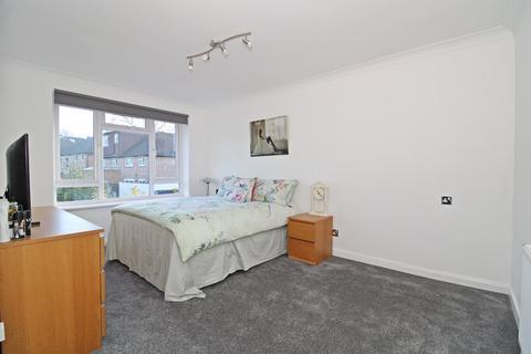 2 bedroom maisonette for sale, Foxgrove Road, Beckenham, BR3