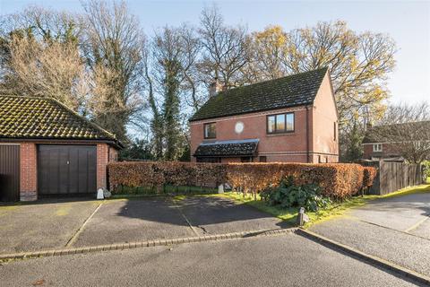 undefined, Maple Close, Pewsey