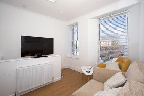2 bedroom house to rent, Gyllyng Street, Falmouth