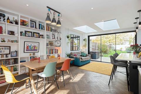 4 bedroom semi-detached house for sale, Elm Drive, Hove