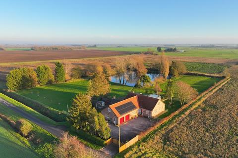 3 bedroom detached bungalow for sale, Scarborough Lane, New York, Lincoln, LN4