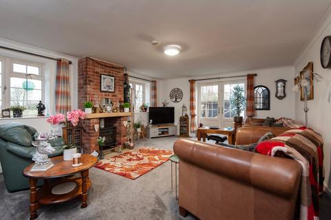 3 bedroom detached bungalow for sale, Scarborough Lane, New York, Lincoln, LN4