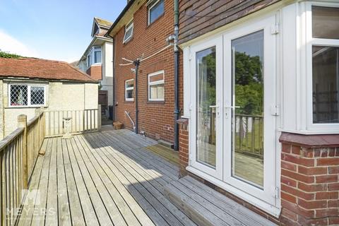 3 bedroom flat for sale, Montague Road, Bournemouth, BH5 2