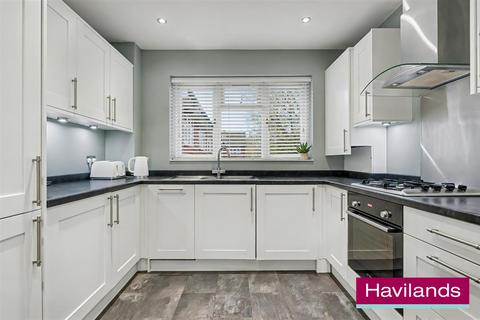 1 bedroom flat for sale, Springbank, London