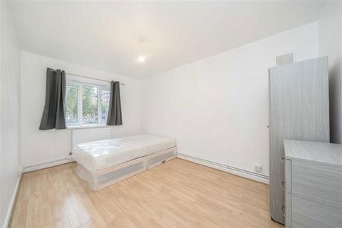 undefined, Queensbridge Road, London E2
