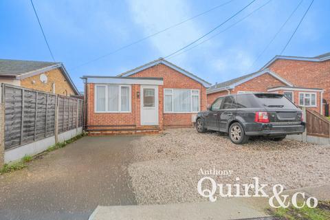 2 bedroom bungalow for sale, Labworth Road, Canvey Island, SS8