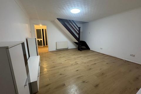 undefined, Sutton Lane, Hounslow, TW3 3BD