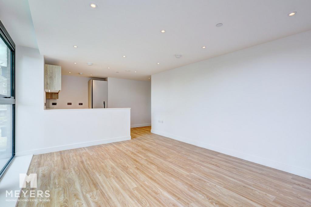 Apartment in Bournemouth - View 4