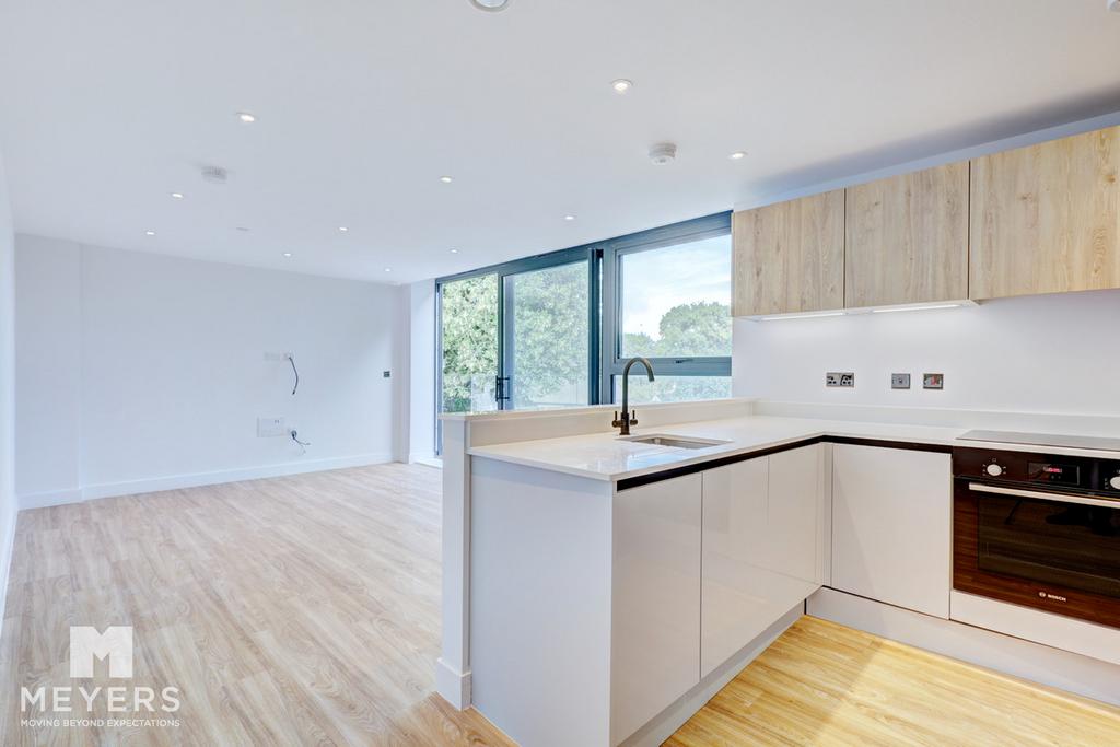 Apartment in Bournemouth - More