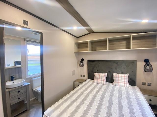 Lochwood Bedroom.jpg