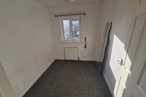 2 bedroom semi-detached house to rent, Winnington Close, Rectory Farm, Northampton, NN3