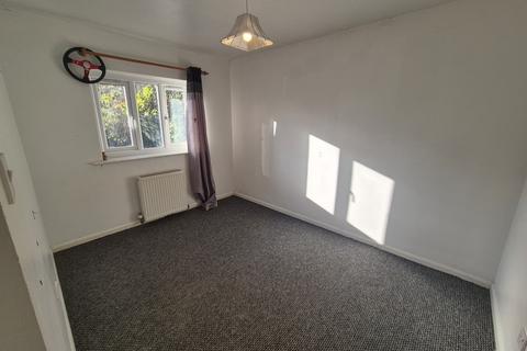 2 bedroom semi-detached house to rent, Winnington Close, Rectory Farm, Northampton, NN3