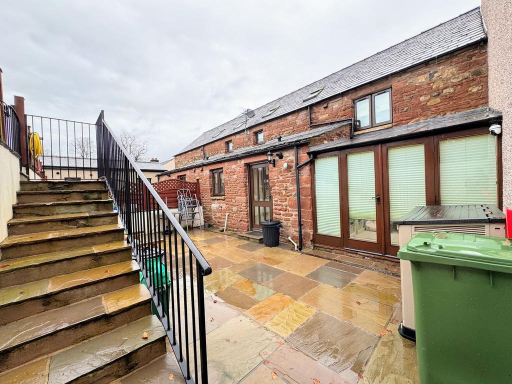 Rear Patio Garden