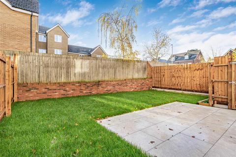 4 bedroom townhouse for sale, Kingsbridge Way, Kentford CB8