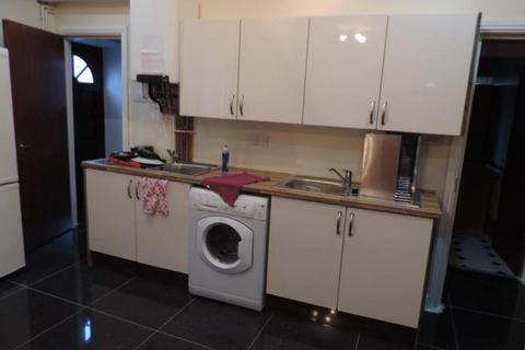 9 bedroom terraced house to rent, Harriet Street