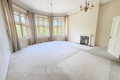 1 bedroom flat for sale, Grenehurst Park, Capel, Dorking, Surrey