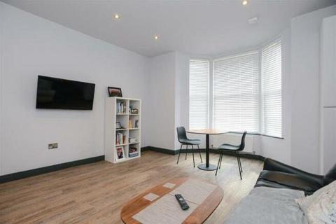 1 bedroom flat to rent, Park Suites, Nottingham NG7