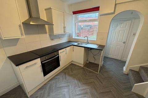 2 bedroom terraced house to rent, Coniston Road, Barnsley
