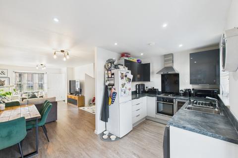 3 bedroom terraced house for sale, Grosvenor Road, Kingswood, HU7 3FD