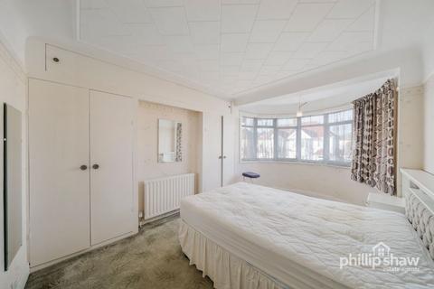 undefined, Ivanhoe Drive, Harrow, HA3
