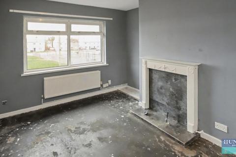 1 bedroom flat for sale, Crossdale Avenue Bradford, West Yorkshire, BD6 2AS