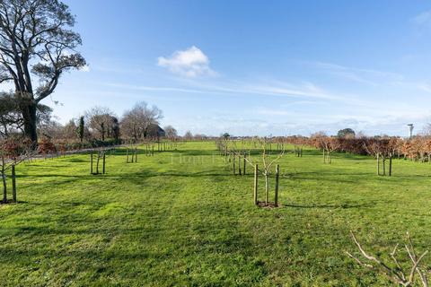 5 bedroom detached house for sale, Trelawney