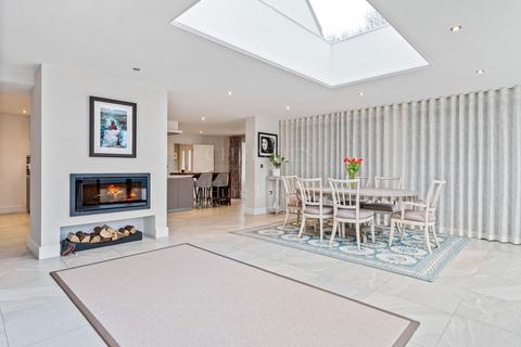5 bedroom detached house for sale, Trelawney