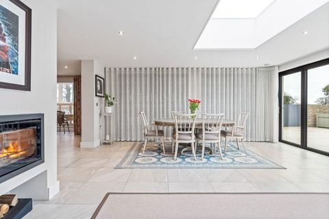 5 bedroom detached house for sale, Trelawney